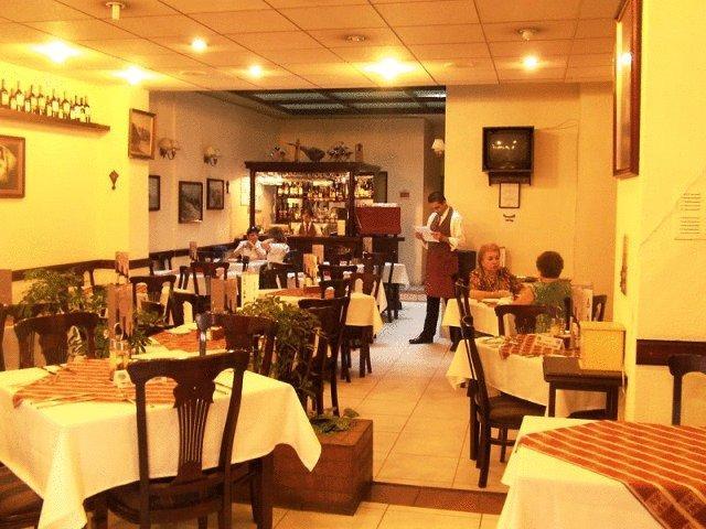 Hotel Puerta De Alcala 발파라이소 외부 사진